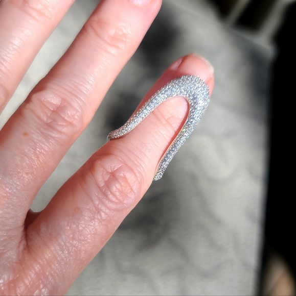 White sapphire & sterling silver ring sz 5 - Picture 16 of 17